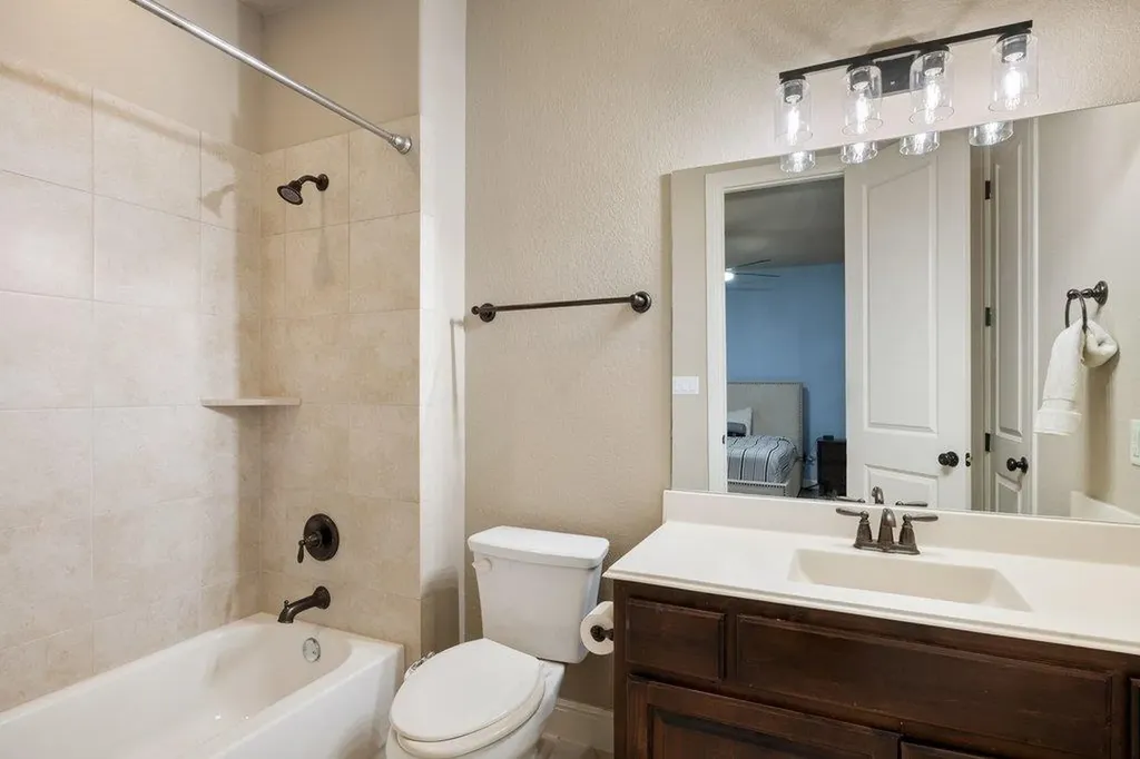 16405 Leopold Trail Austin TX 78738