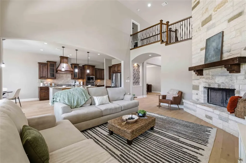 16405 Leopold Trail Austin TX 78738