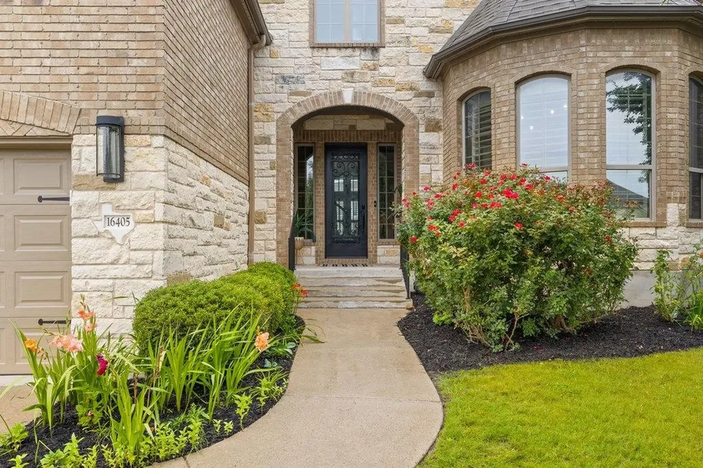 16405 Leopold Trail Austin TX 78738