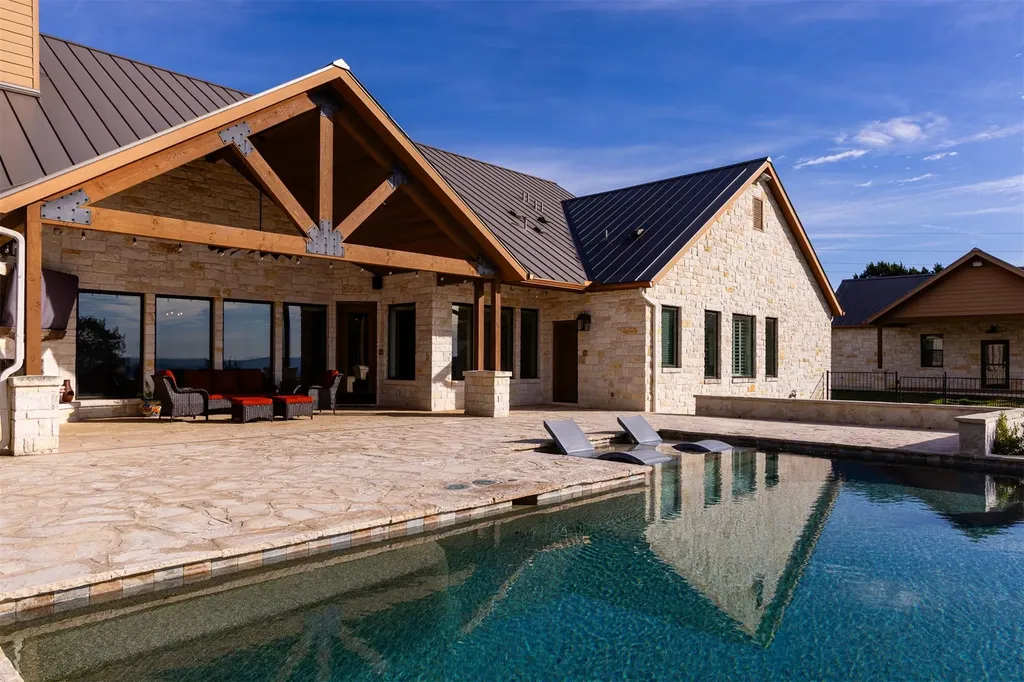 357 Cypress Estates Parkway Ingram TX 78025