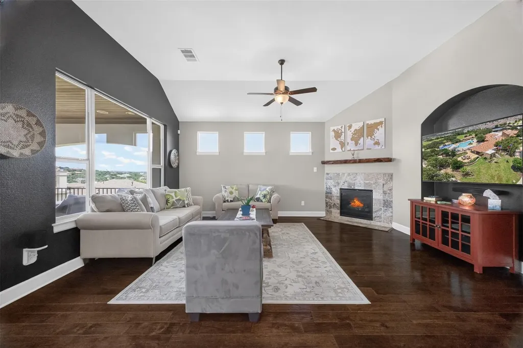 4017 Benetton Way Leander TX 78641