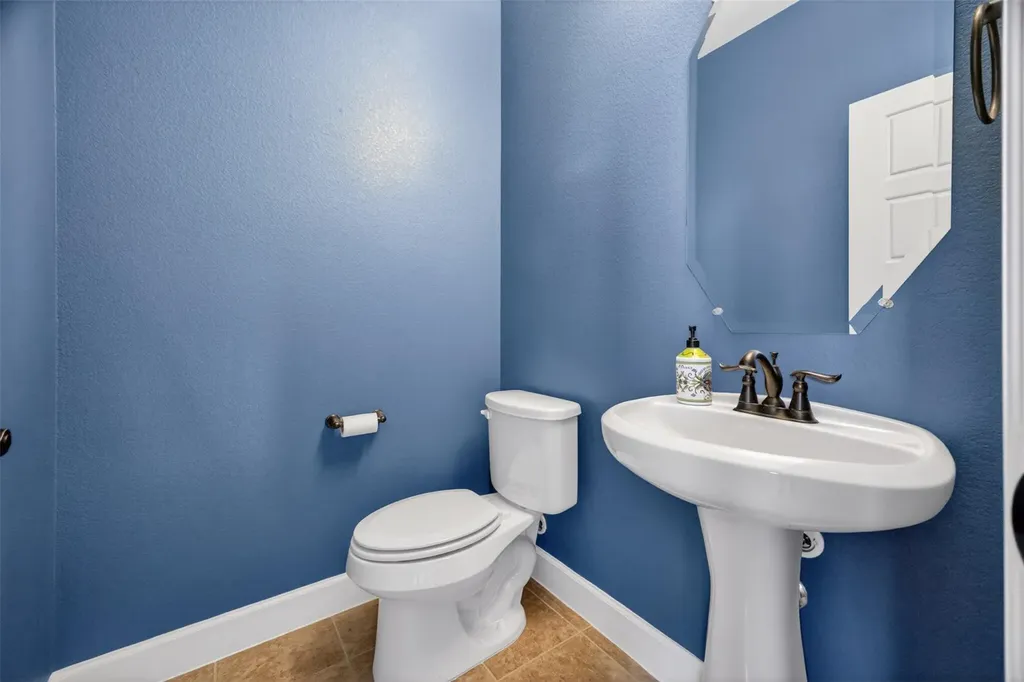 4017 Benetton Way Leander TX 78641