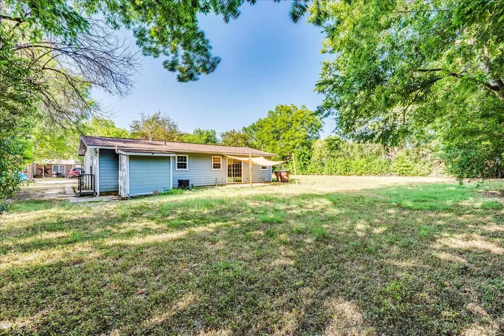609 Cottonwod Street Lockhart TX 78644
