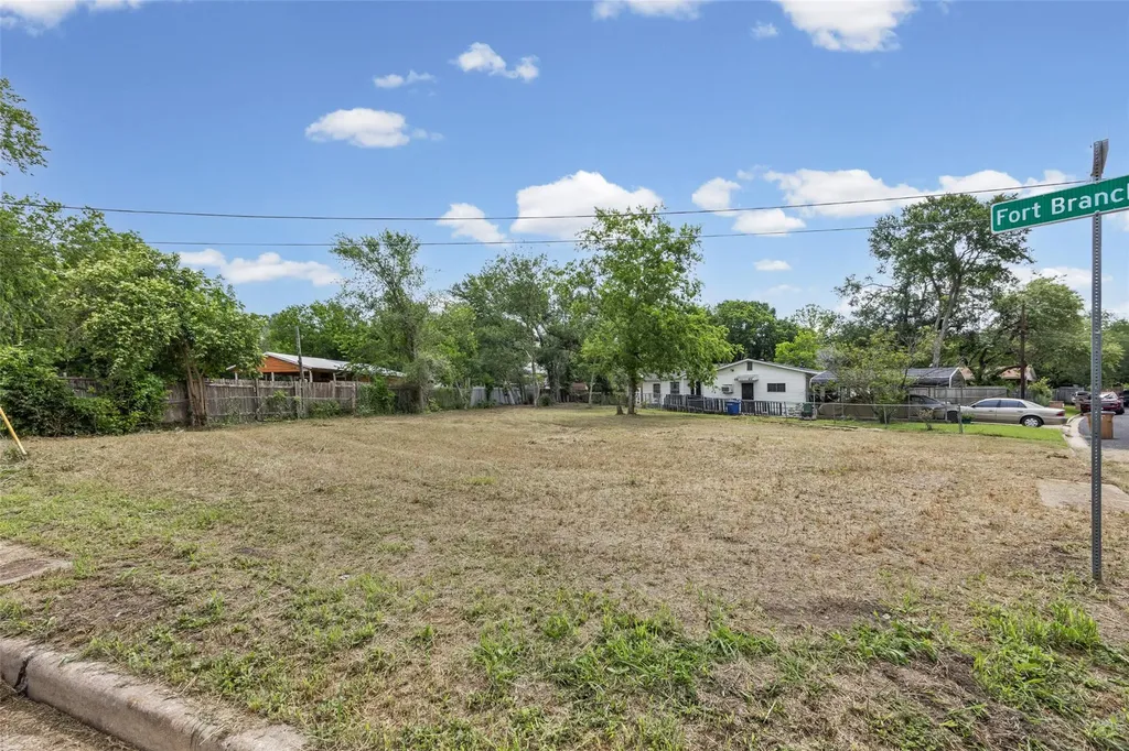 1201 Fort Branch Boulevard Austin TX 78721