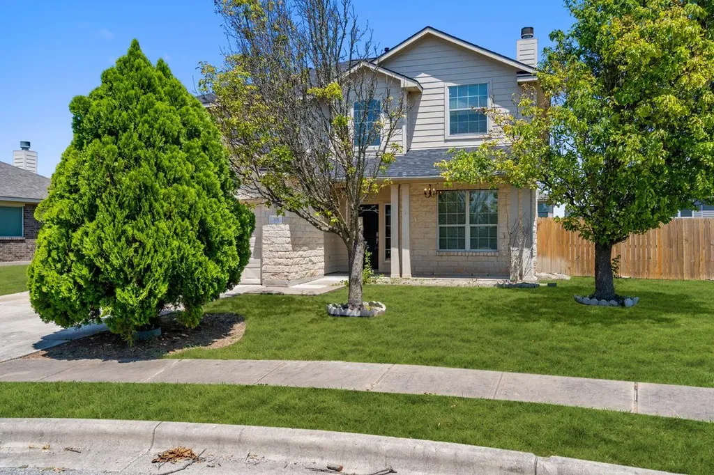 101 Redwood Drive Kyle TX 78640