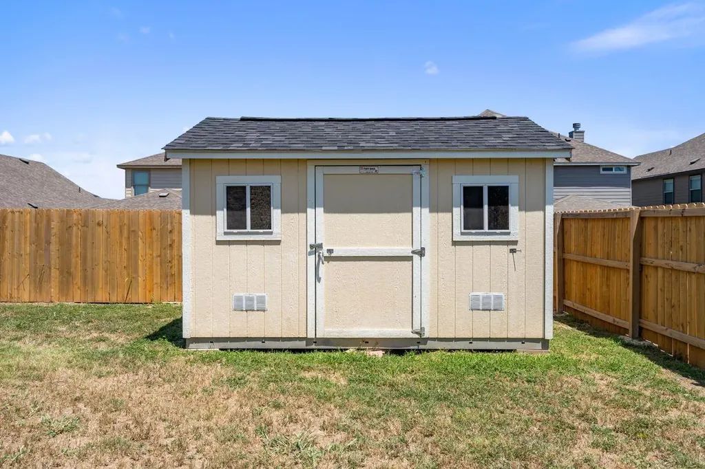 101 Redwood Drive Kyle TX 78640