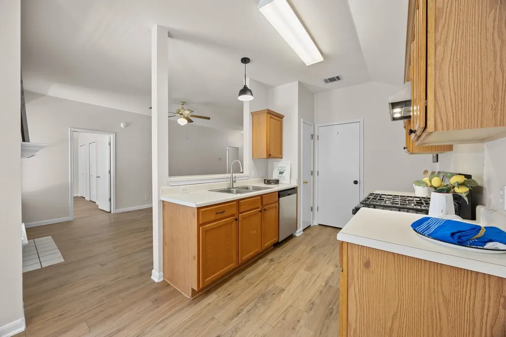 803 Sparkling Brook Lane Leander TX 78641