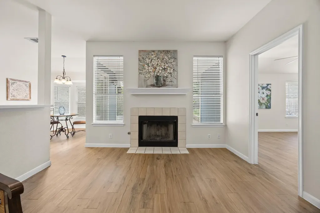 803 Sparkling Brook Lane Leander TX 78641