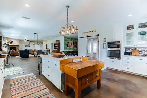 258 Private Road 2006 Schulenburg TX 78956
