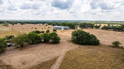 258 Private Road 2006 Schulenburg TX 78956