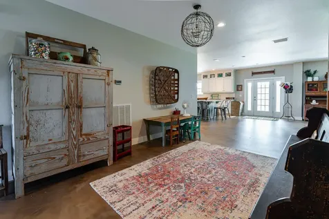 258 Private Road 2006 Schulenburg TX 78956
