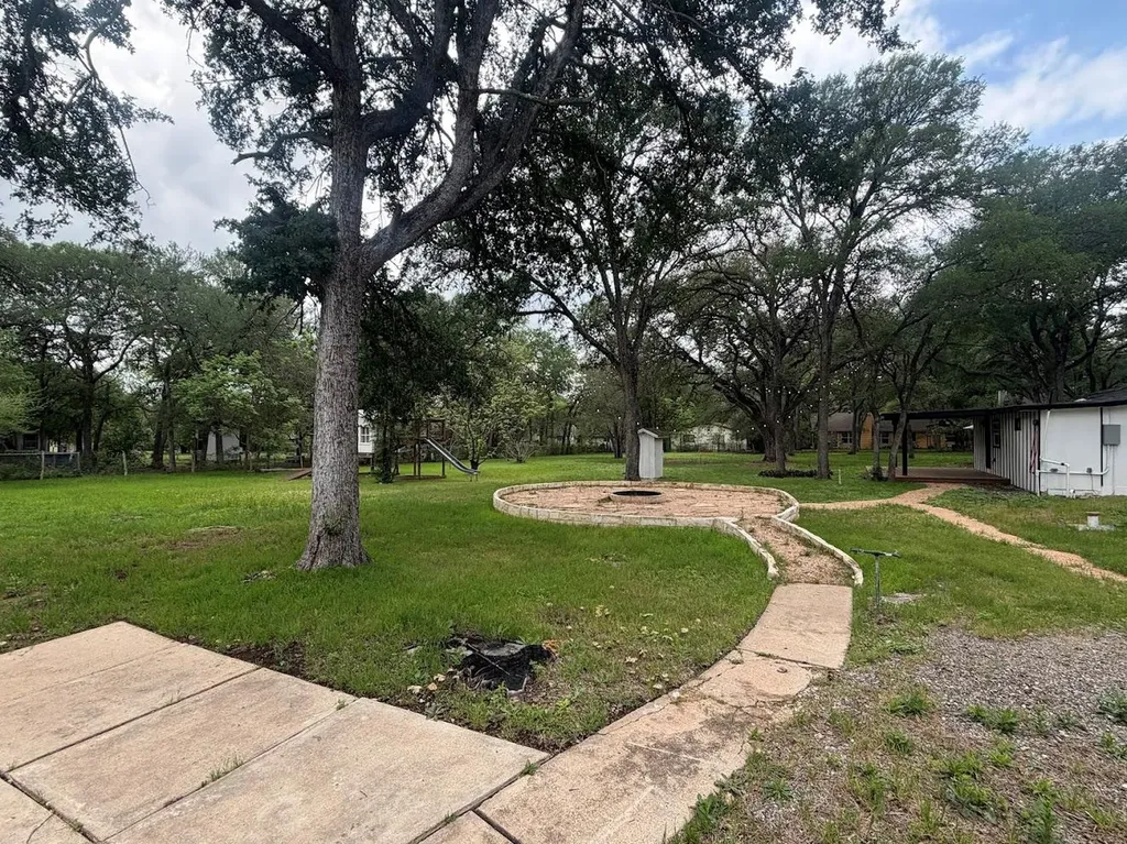 8904 Chisholm Lane Austin TX 78748