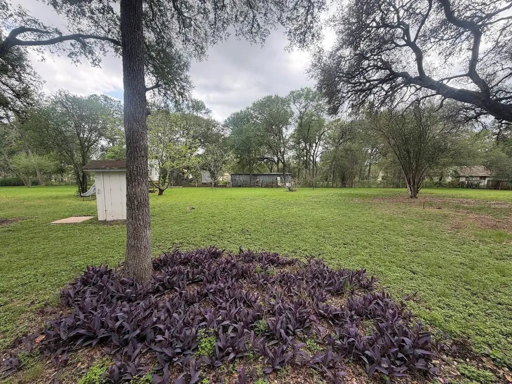 8904 Chisholm Lane Austin TX 78748