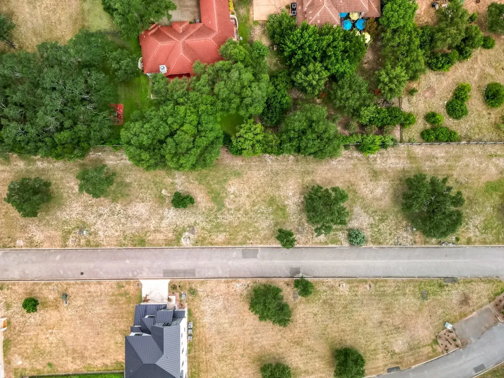 2424 Bruin Drive Spicewood TX 78669