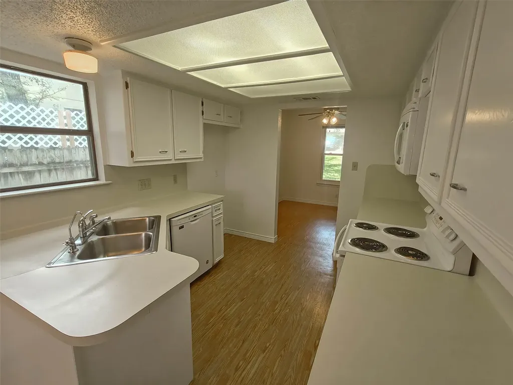 306 Lakeway Drive Georgetown TX 78628