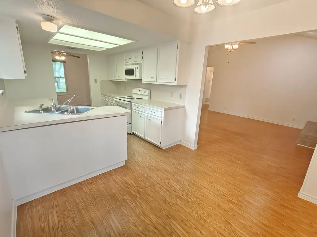 306 Lakeway Drive Georgetown TX 78628