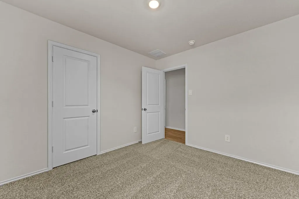 2203 Loganberry Lane Luling TX 78648