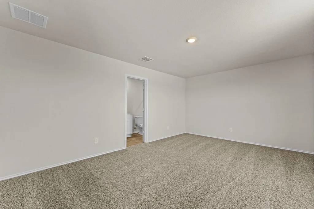 2203 Loganberry Lane Luling TX 78648