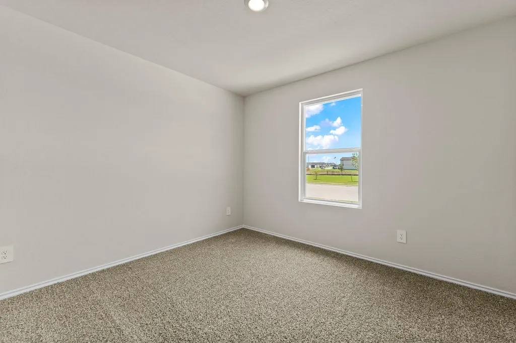2203 Loganberry Lane Luling TX 78648