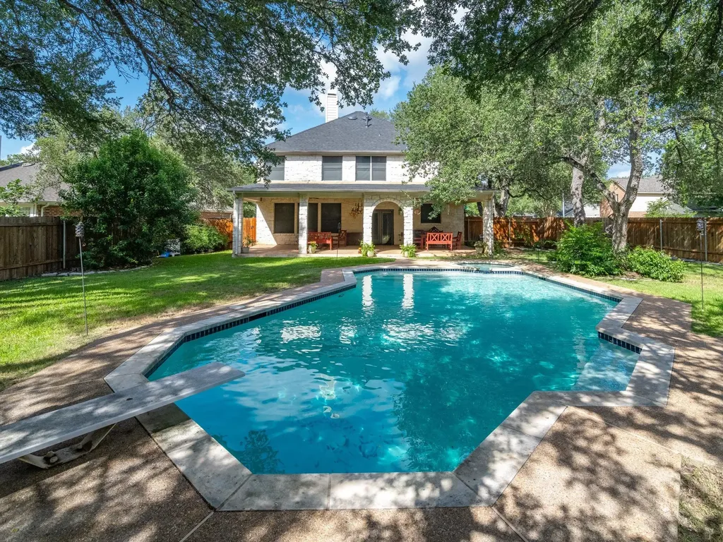 8501 Fulbright Lane Austin TX 78749