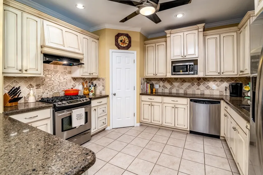 8501 Fulbright Lane Austin TX 78749