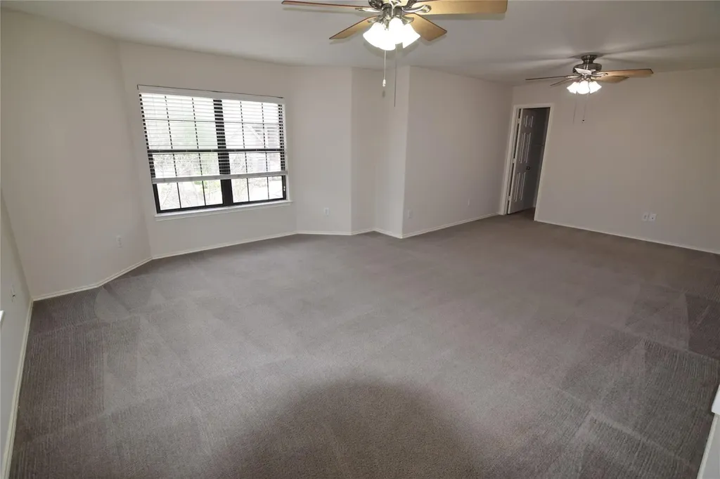 11420 Midbury Court Austin TX 78748