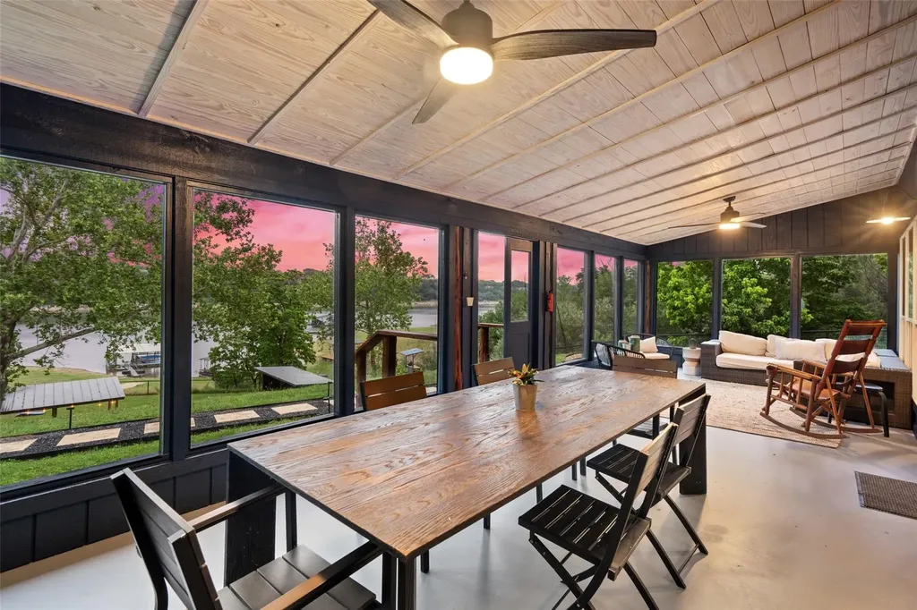 1293 Lake Shore Drive Spicewood TX 78669