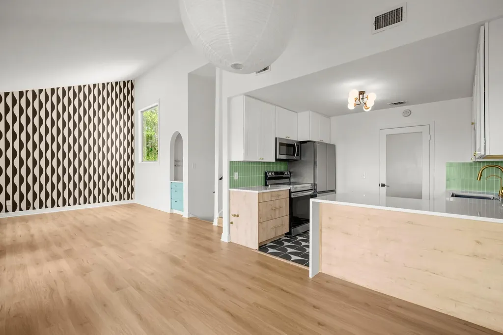 3306 Hyclimb Circle Austin TX 78723