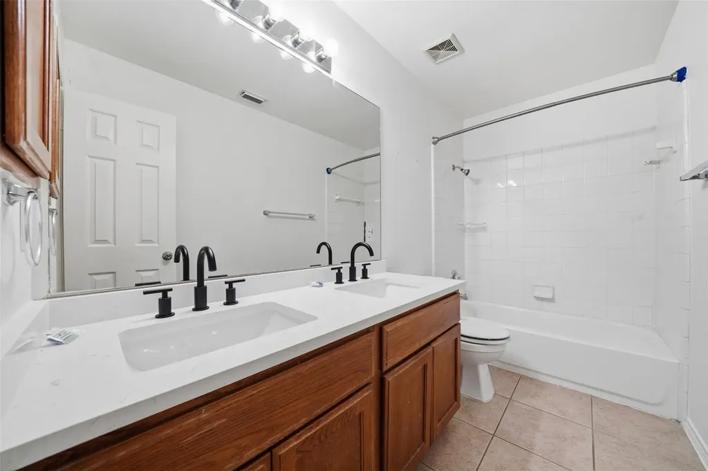 118 Invierno Street Kyle TX 78640