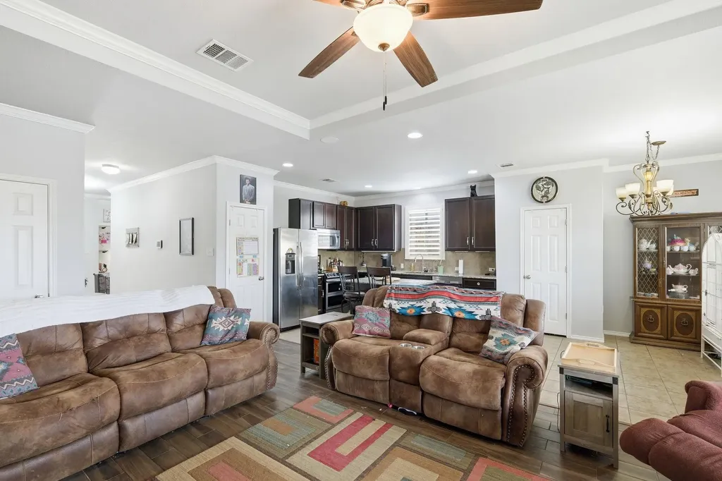 755 Hoot Owl Lane S Leander TX 78641