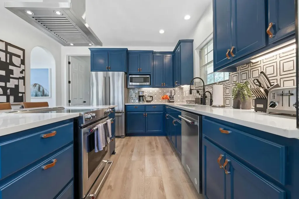 220 Sundance Trail Dripping Springs TX 78620