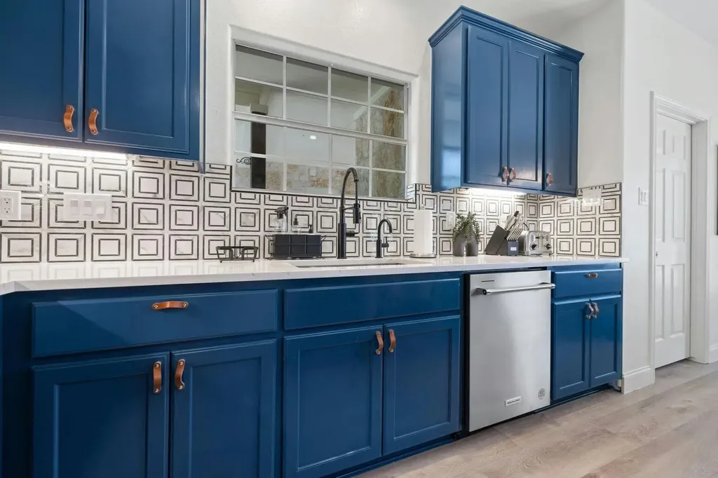 220 Sundance Trail Dripping Springs TX 78620