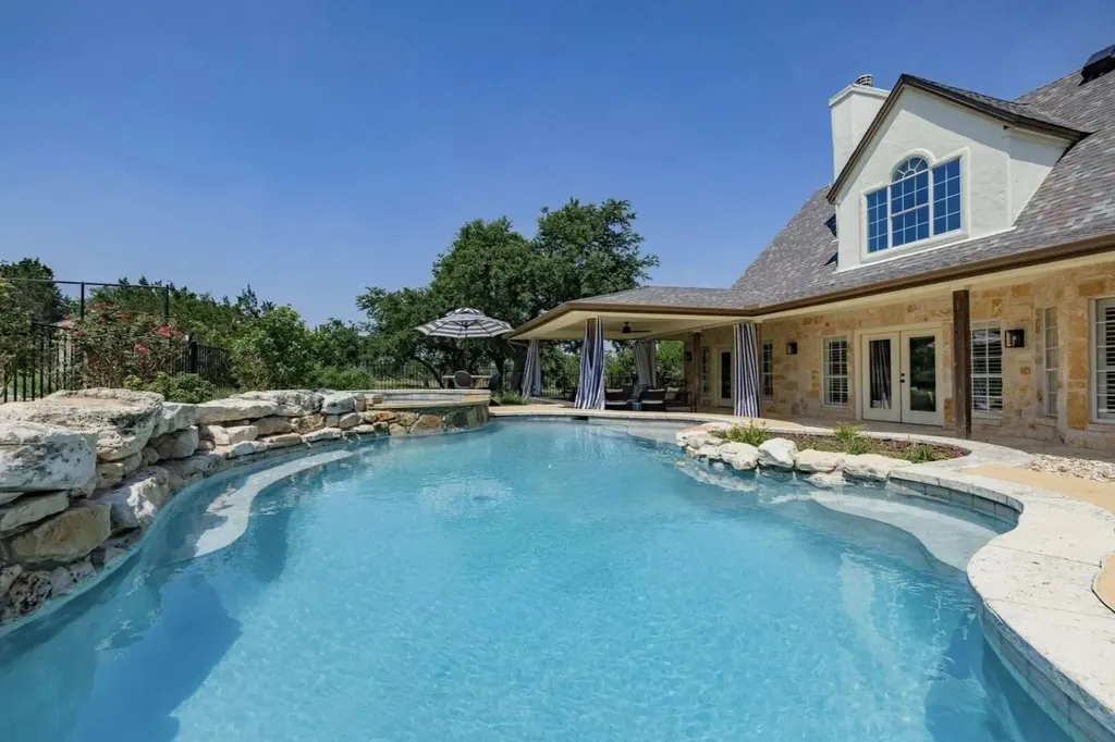 220 Sundance Trail Dripping Springs TX 78620