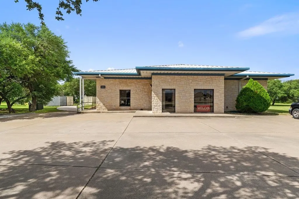 101 John Kelly Street Burnet TX 78611