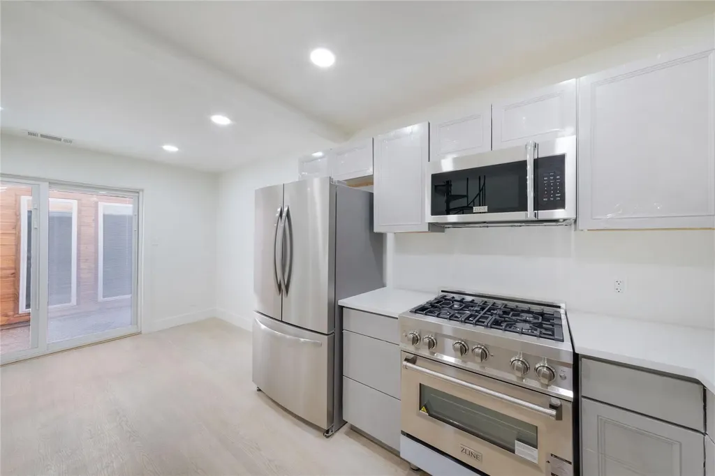8807 Merion Circle Austin TX 78754