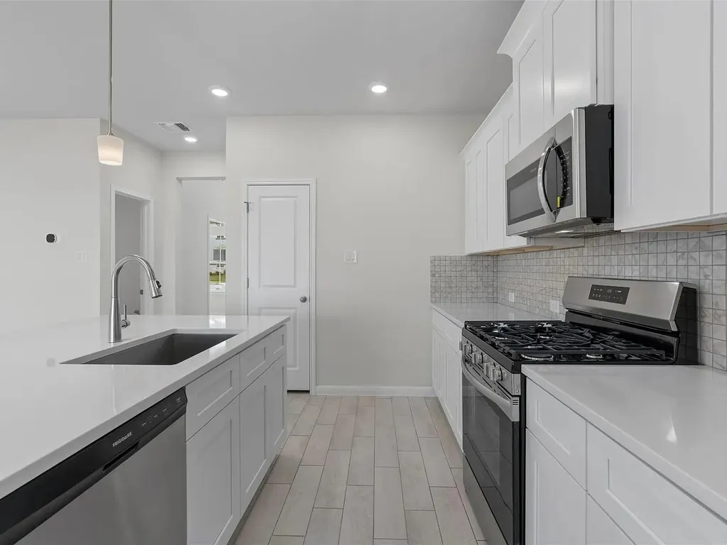 416 Stellar Wind Drive Georgetown TX 78628