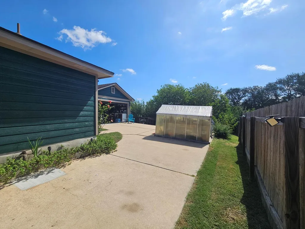 17908 Cutback Drive Manor TX 78653