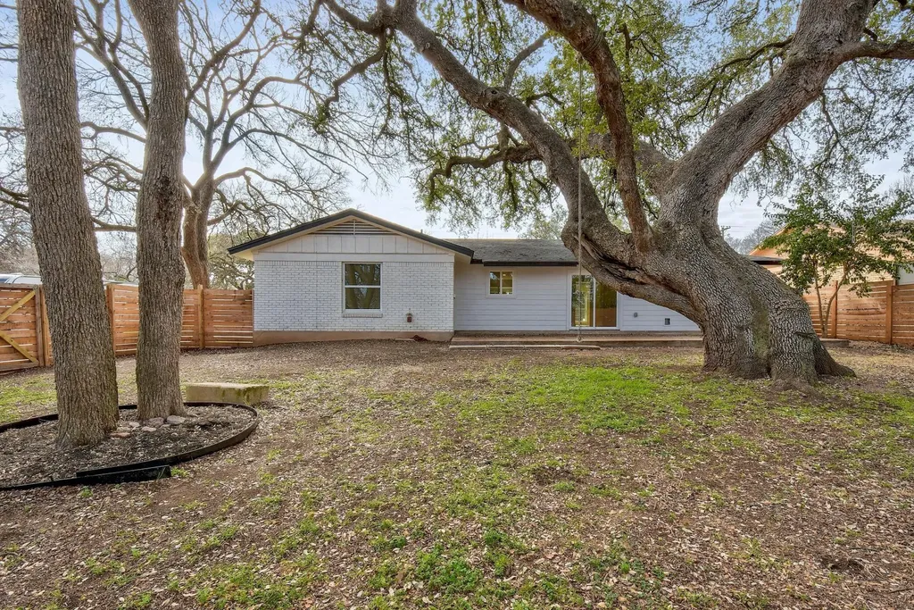 2300 Fair Oaks Drive Austin TX 78745