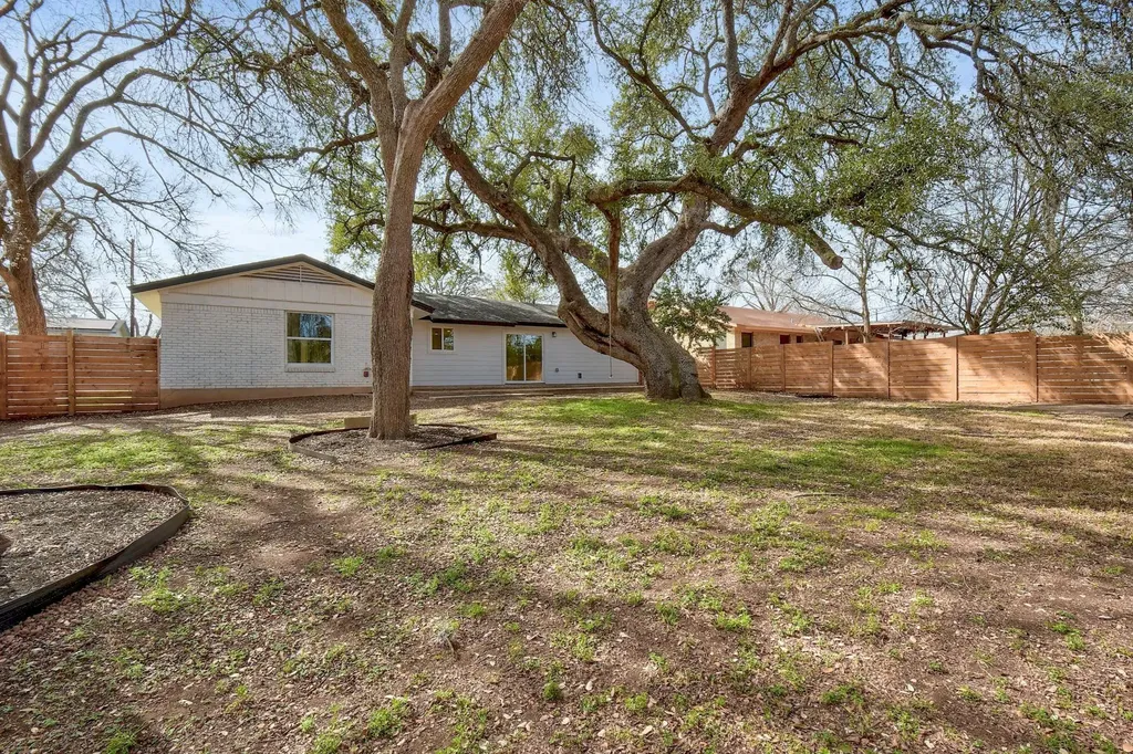 2300 Fair Oaks Drive Austin TX 78745