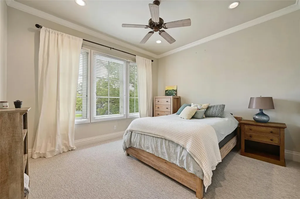 2004 Canonero Drive Austin TX 78746