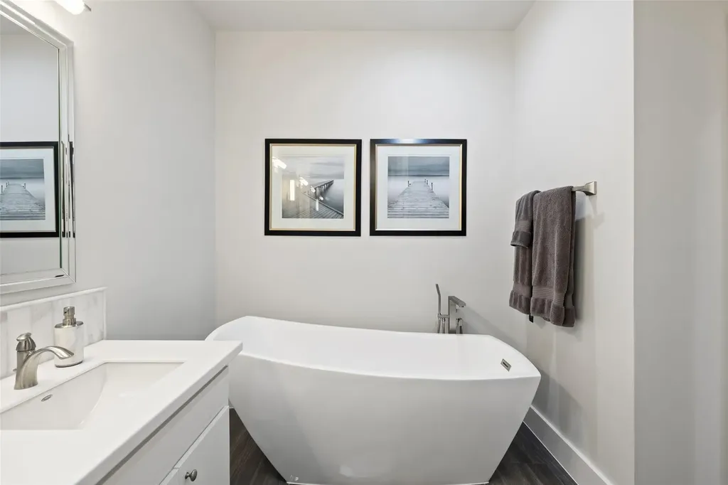 1615 Spyglass Drive Austin TX 78746