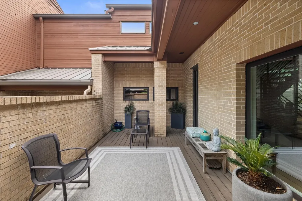 1615 Spyglass Drive Austin TX 78746