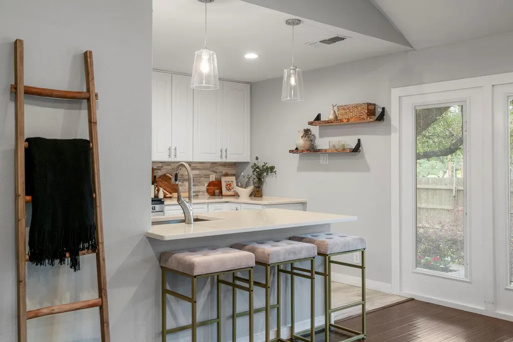 2101 Falcon Hill Drive Austin TX 78745