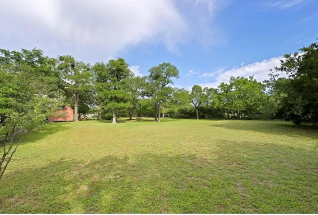 300 W Sequoia Spur Georgetown TX 78628