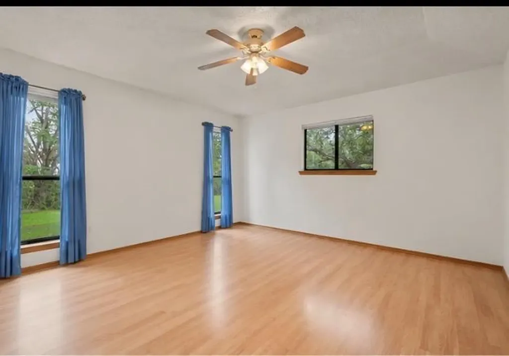 300 W Sequoia Spur Georgetown TX 78628