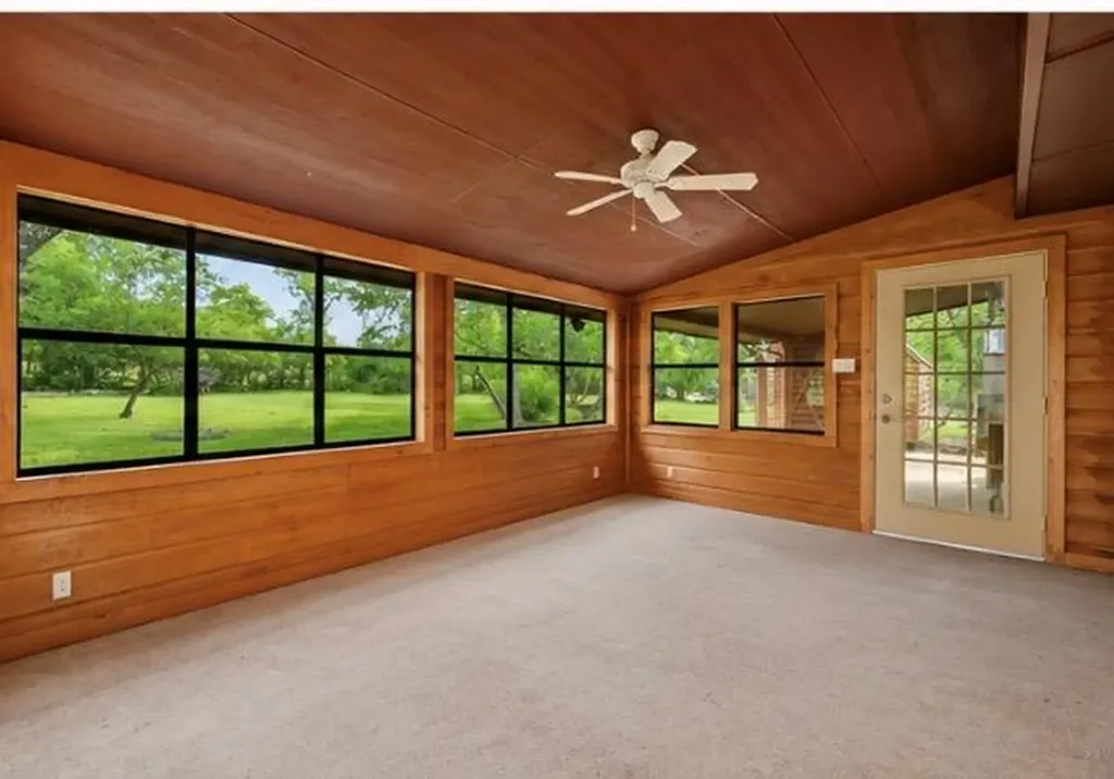 300 W Sequoia Spur Georgetown TX 78628