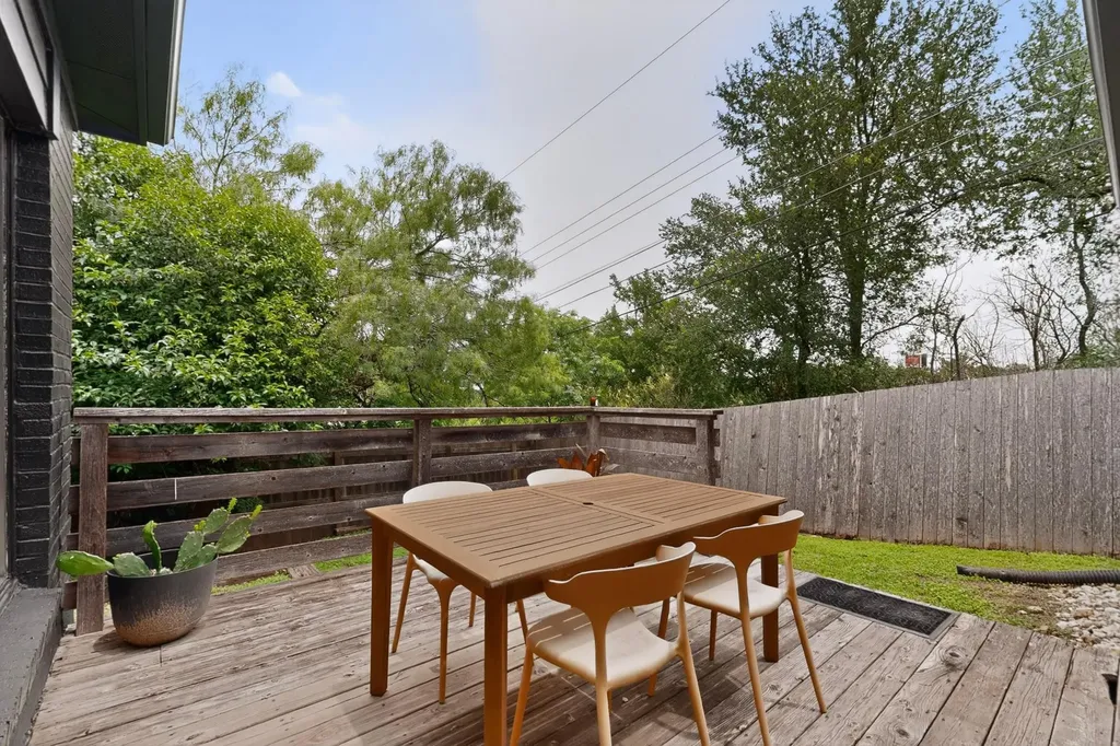 3305 Hycreek Drive Austin TX 78723