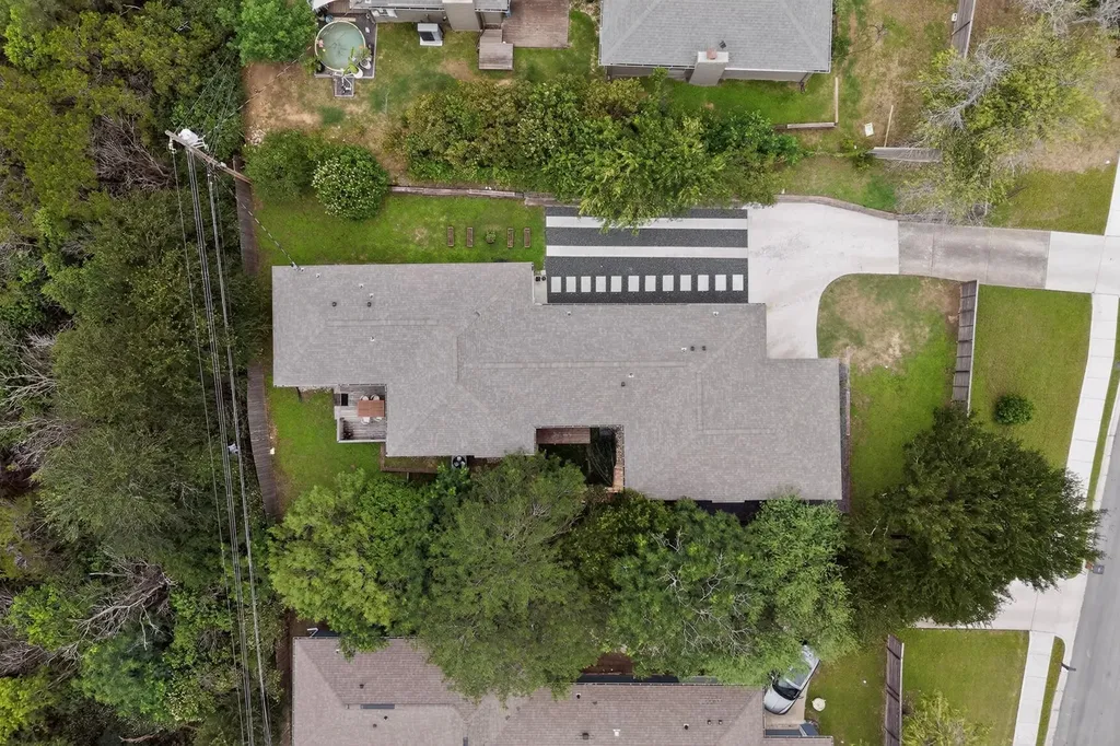 3305 Hycreek Drive Austin TX 78723