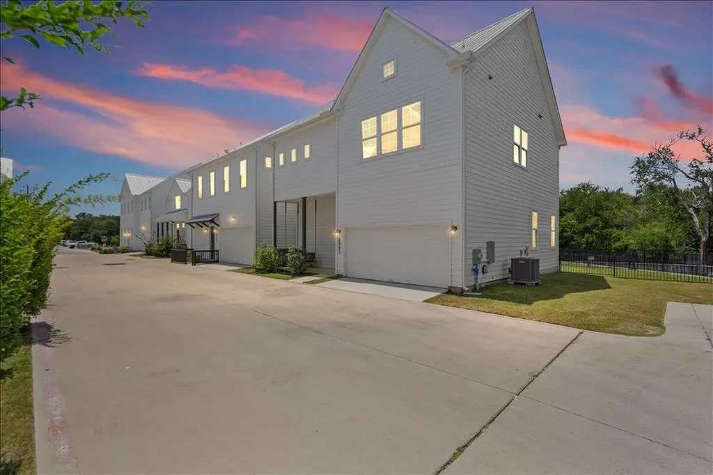 4501 Grassland Drive Austin TX 78723