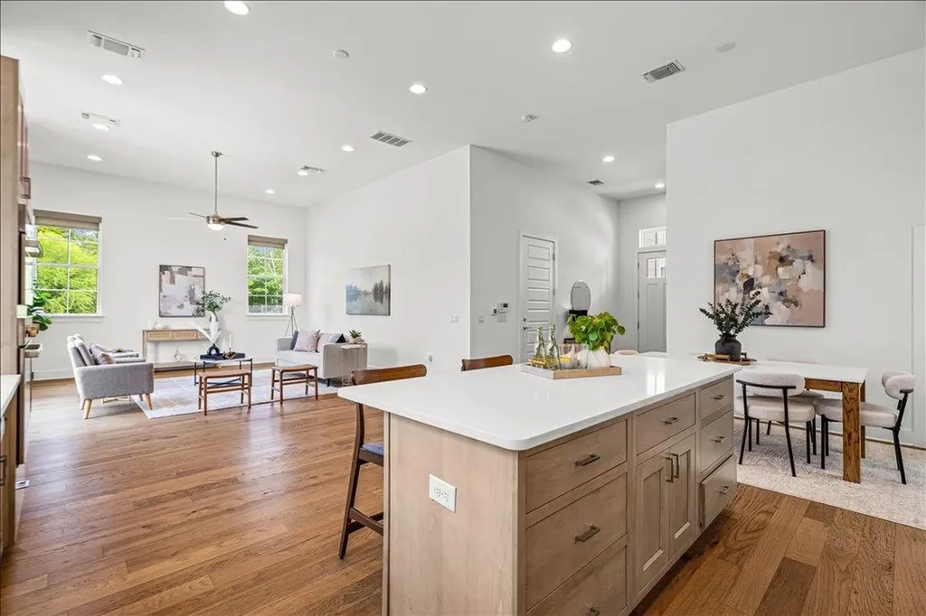 4501 Grassland Drive Austin TX 78723